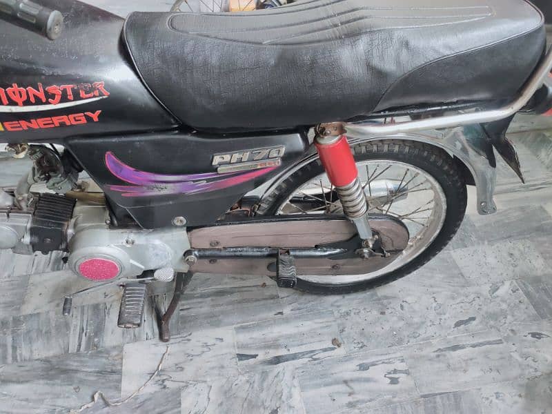 Pak hero bike urgently sale . 3