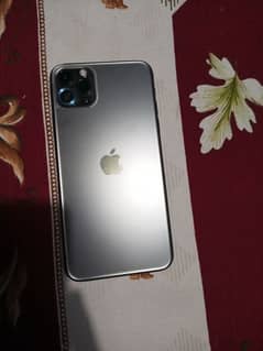 I phone 11 pro max (10/10)