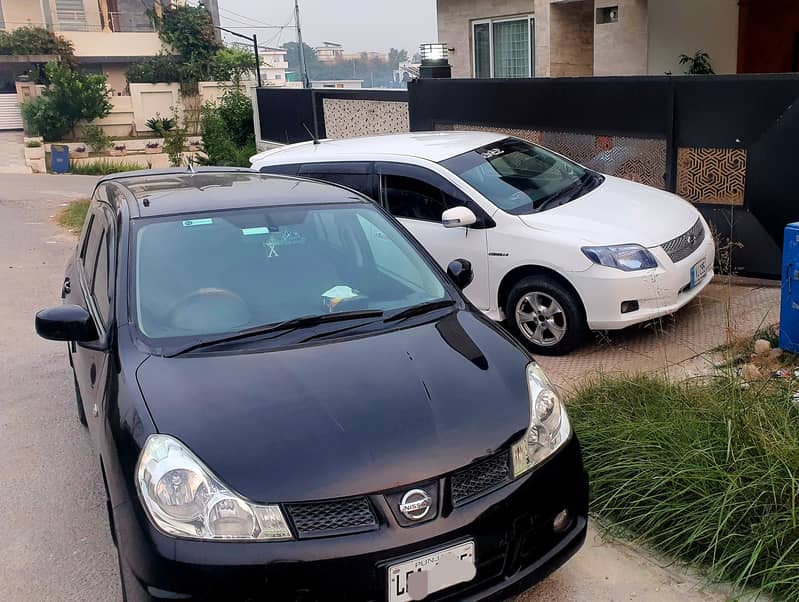 Toyota Fielder G Push Start & Nissan wingroad 2