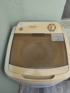 Working dawlane washing machine with Kenwood spinner.