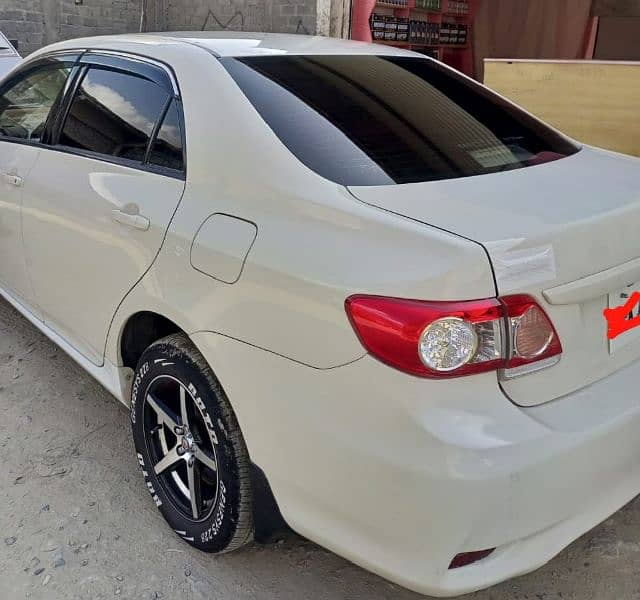 Toyota Corolla XLI 2013 10