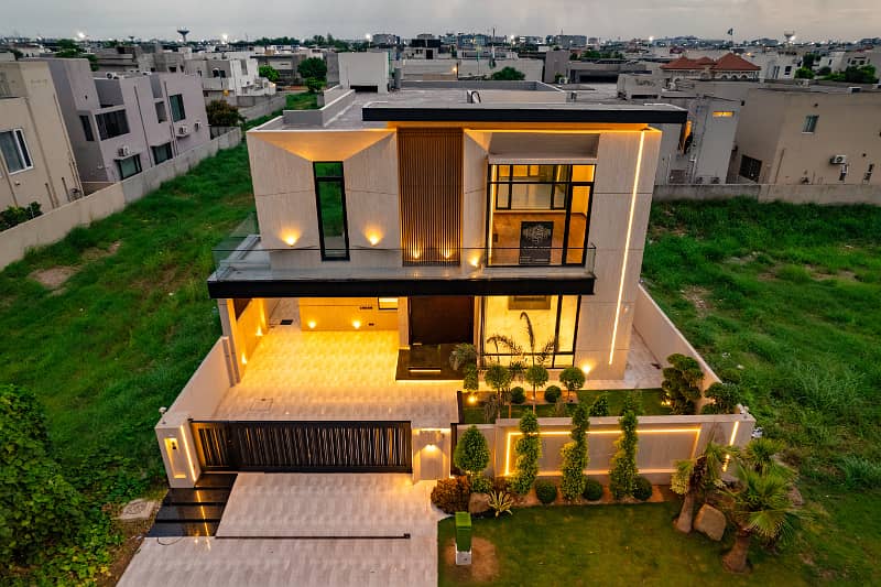 KANAL BRAND NEW ULTRA MODERN BUNGALOW FOR SALE 3