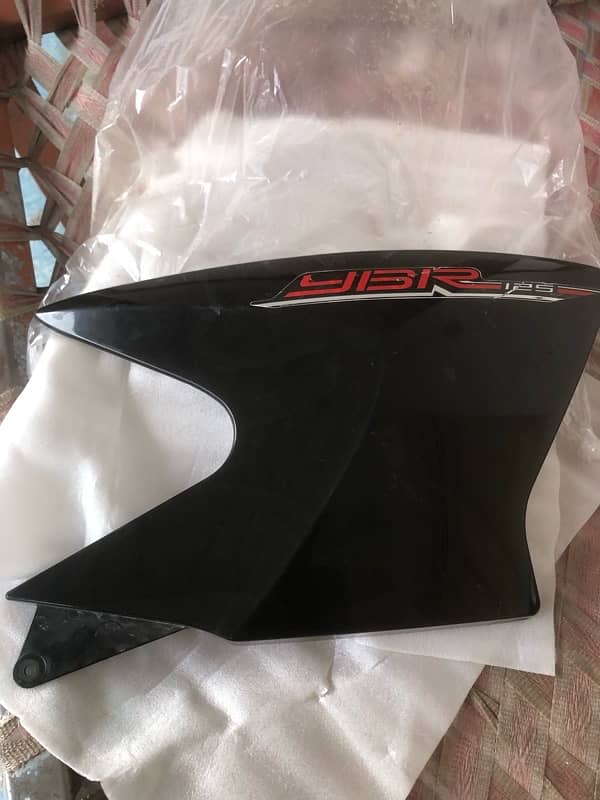 Ybr 125 black and grey scoop for sell 0