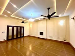 1.5 KANAL LUXURY BRAND NEW HOUSE FOR SALE MULTI F-17 ISLAMABAD