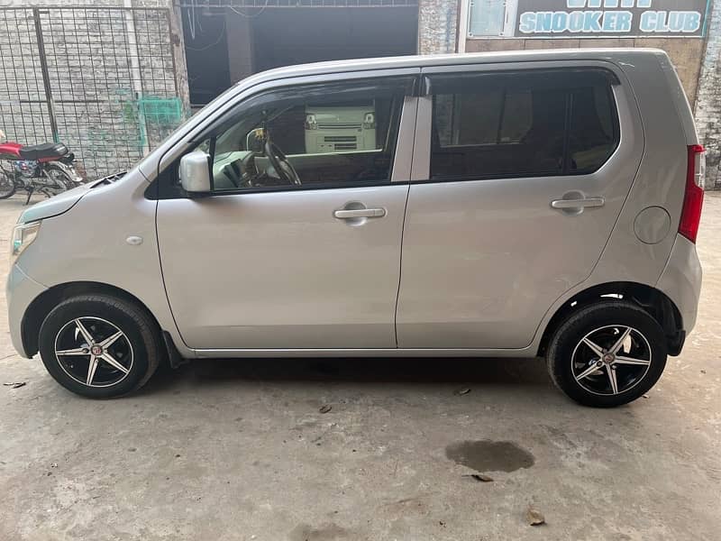 Suzuki Wagon R FX Auto 2015 / 2017 7