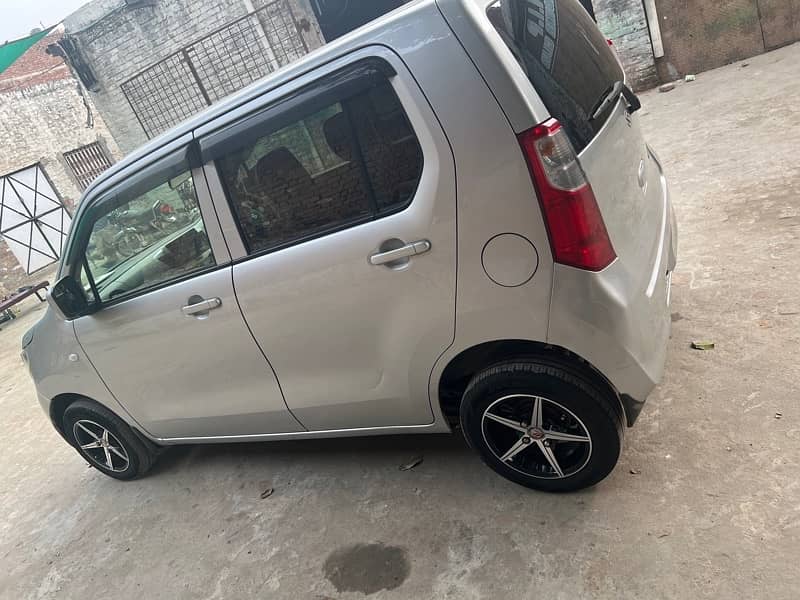 Suzuki Wagon R FX Auto 2015 / 2017 10