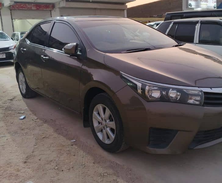 Toyota Corolla Altis 2016 1