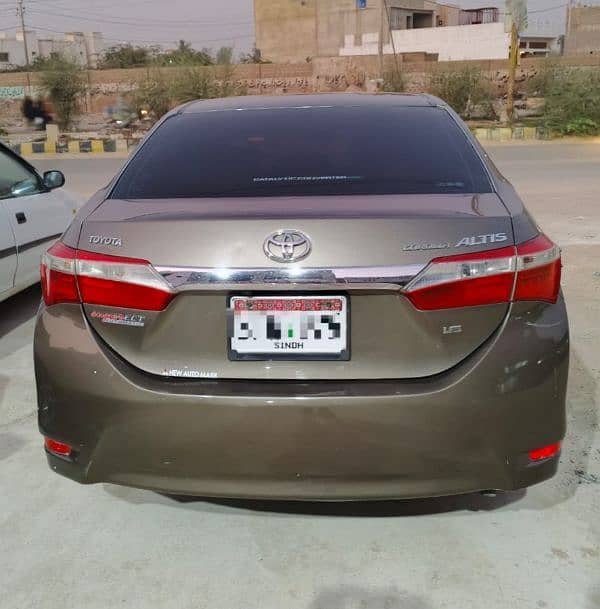 Toyota Corolla Altis 2016 3