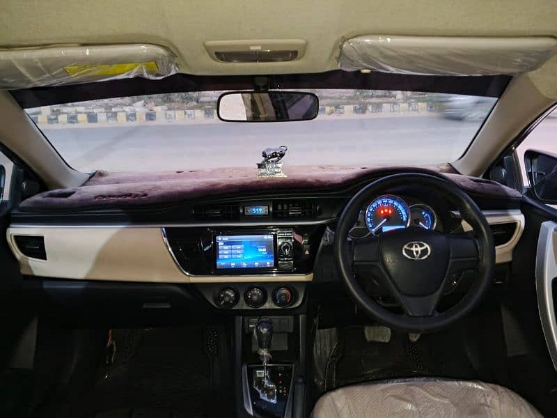 Toyota Corolla Altis 2016 9