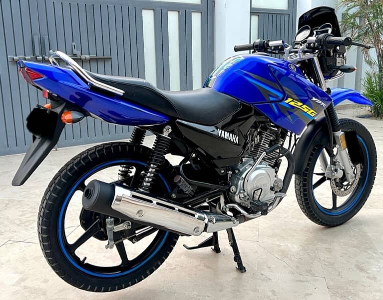 Yamaha ybr 125 G for sale in brand new condition 5