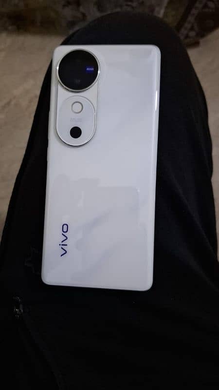 Vivo V40 Brand New 2