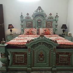 Bed set / king size bed / dressing table / chinioti bed / for sale