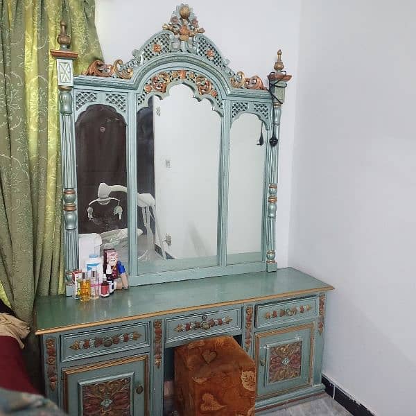 Bed set / king size bed / dressing table / chinioti bed / for sale 3