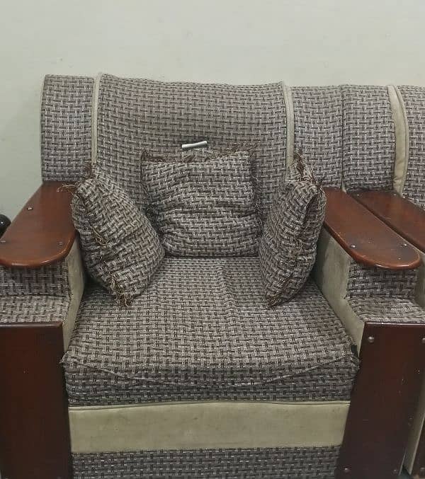 home used 5 seater sofa 1