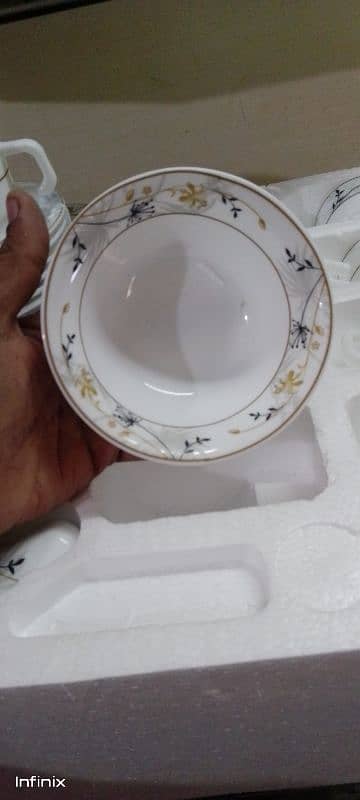 dinner set vitriares brand 9