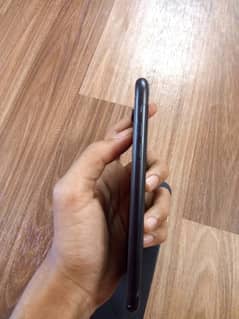 IPHONE XR NON PTA