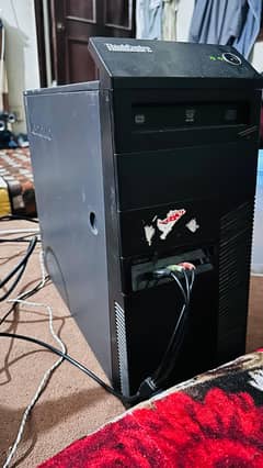 Gaming Pc With. Free Screen and keyboard