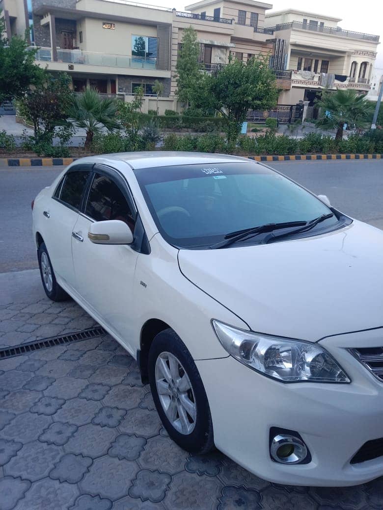 Toyota Corolla XLI 2011 VVTi Limited Edition Manual 2