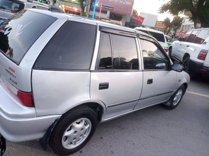 Suzuki Cultus VXL 2005 3