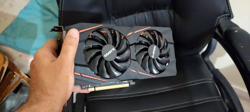 Rx 590 8gb Gigabyte with box 0