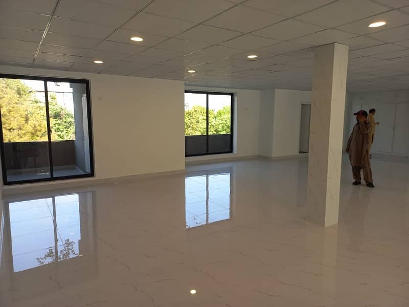 G-8 Markaz 2000 Sqft Ground Floor Beautiful Office For Rent Very Suitable For NGOs IT Telecom Software Companies And Multinational Companies Offices 3