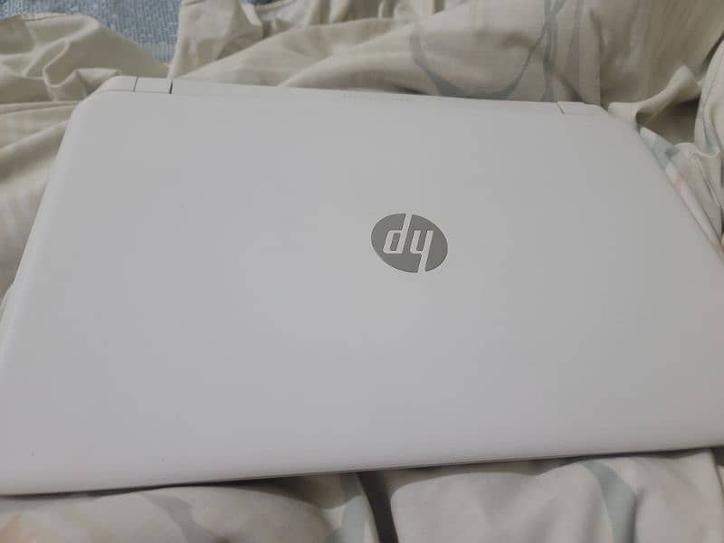 Hp pavilion core i3 5th gen laptop 0