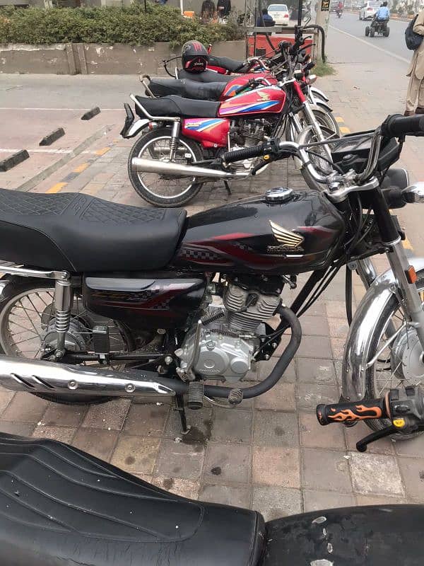 Honda 125 Black For sale 1