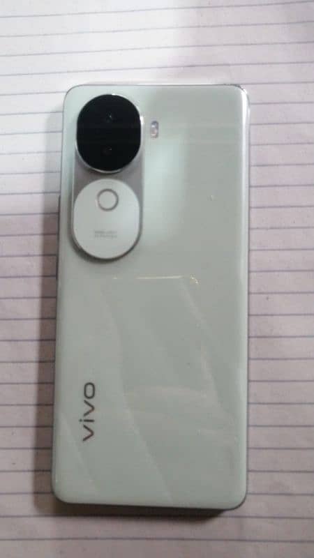 vivo40e  brand new 1