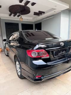 Toyota Corolla XLI 2013 black brand