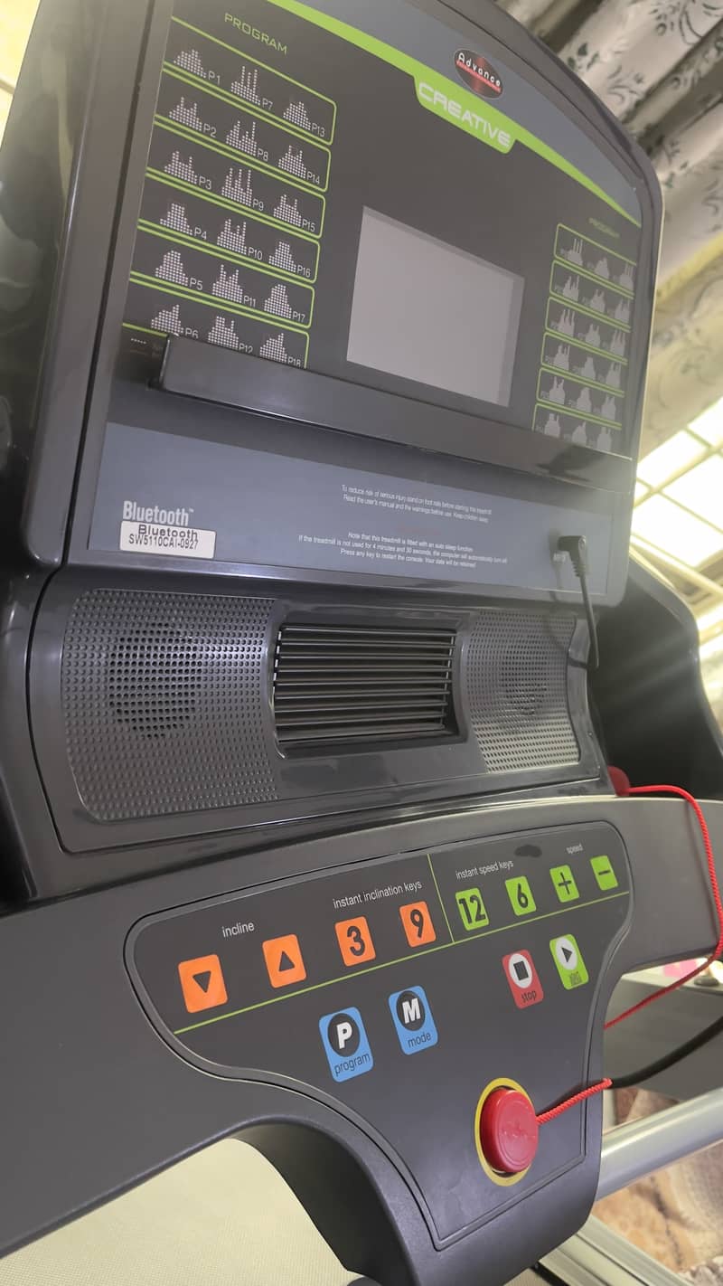 1.75 HP DC Treadmill Model: BB-5110-CA1 4