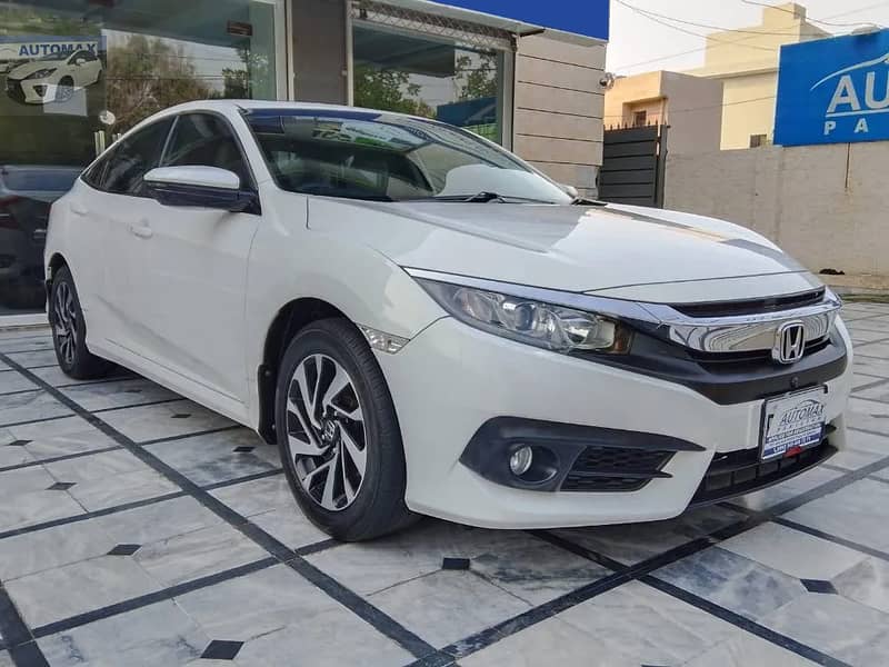 Honda Civic Oriel 1.8 i-VTEC CVT 2016 1