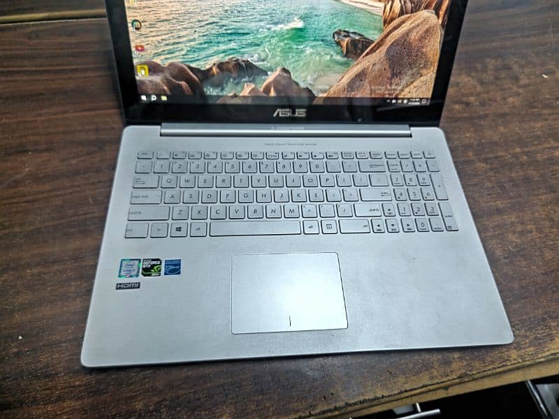 asus zenbook pro 4k tuchscreen with 4gb 960m 1