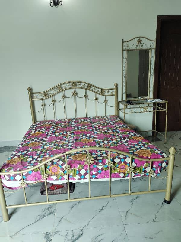 bedset for sale 3