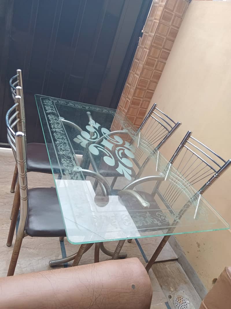 Dining table with Chairs 1