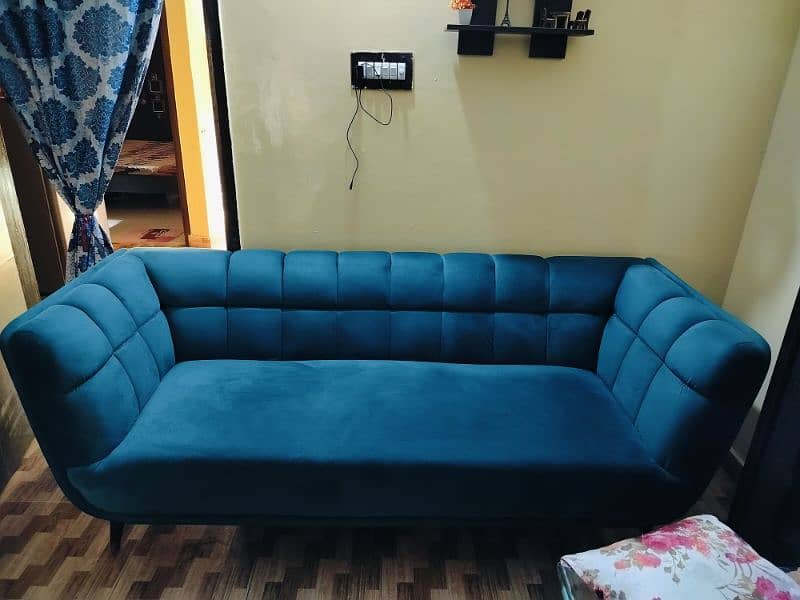 5 seater sofa set with center table for sale 1