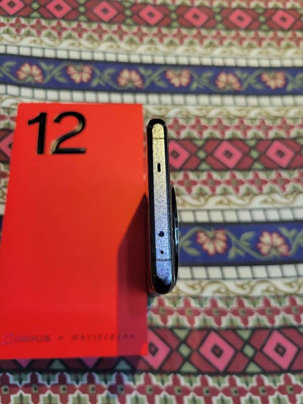 Oneplus 12 16/512 Official PTA 10/10 Condition! 5