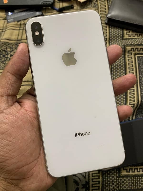 iPhone xs max 3