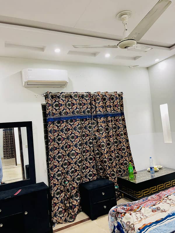 5 Marla Fully Furnished House For Rent in Bahria Town Lahore. 11