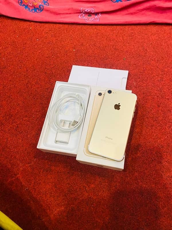 iPhone 7 256gb Pta Approved with box charge 1