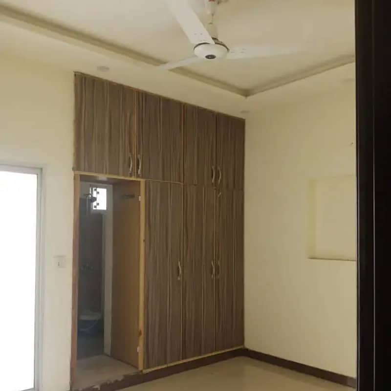 10 marla house for sale in paragon city lahore 12