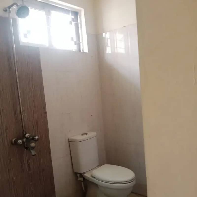 10 marla house for sale in paragon city lahore 18