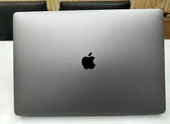 MacBook pro 2019(15inch) i9 32GB ram 512GB SSD