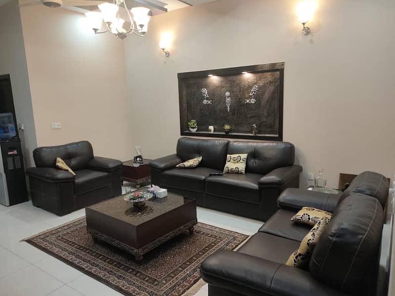 10 Marla Fully Furnished House For Rent in Bahria Town Lahore 6