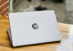 HP EliteBook 840 Core i5 6th Genration(Ram 8GB+SSD 256GB)Metallic Body