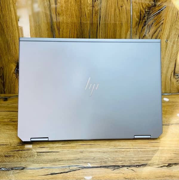 Hp ZBook Studio x360 G5 i9-9thGen 32GbRam 1TbSSD 4GbNvidia QuadroP1000 2