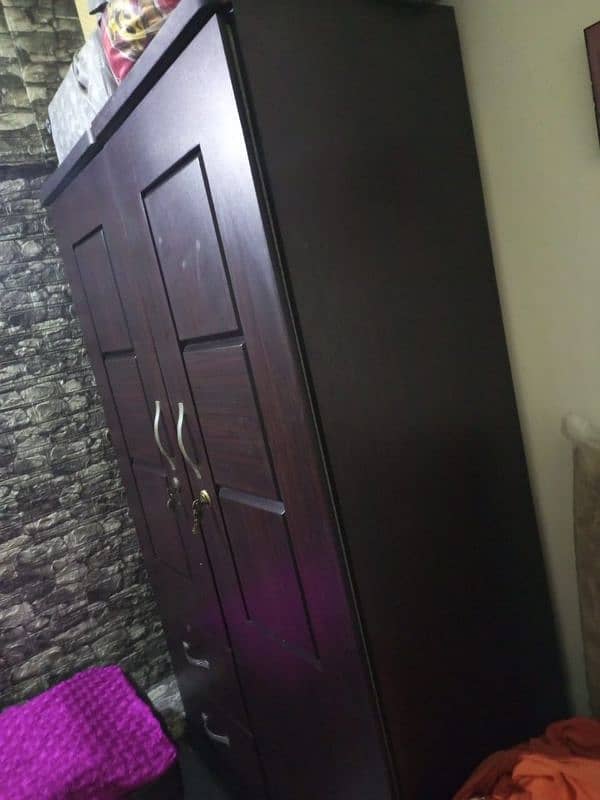 Bed and wardrobe for sell 3