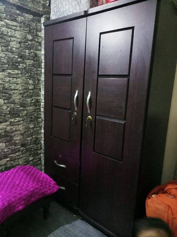 Bed and wardrobe for sell 5