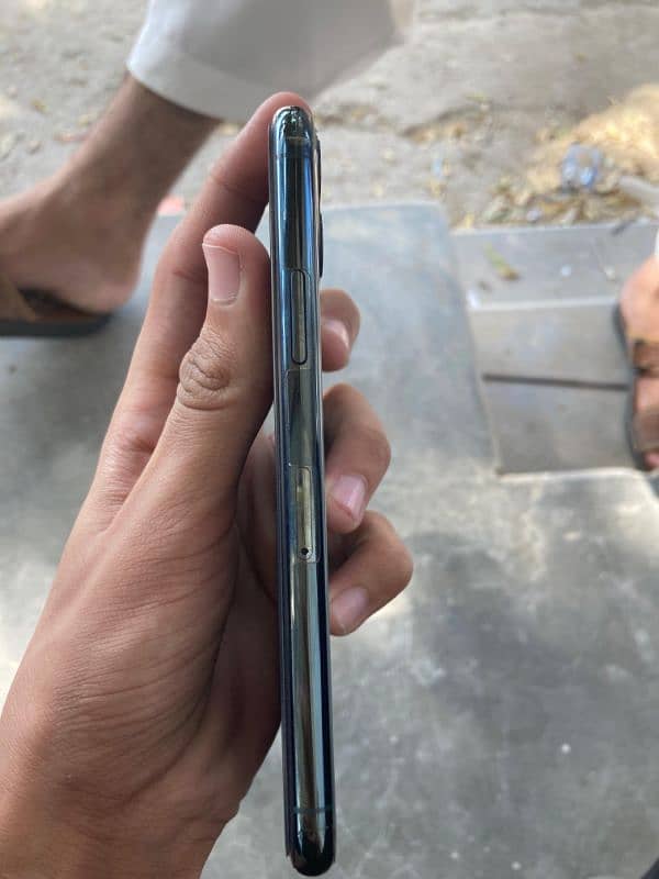 iphone 11 pro 7