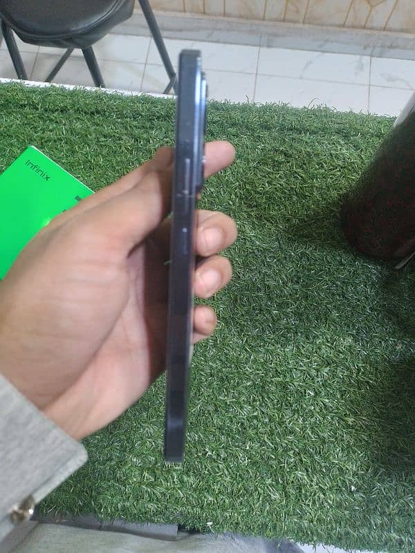 infinix hot 40 in lush condition 5