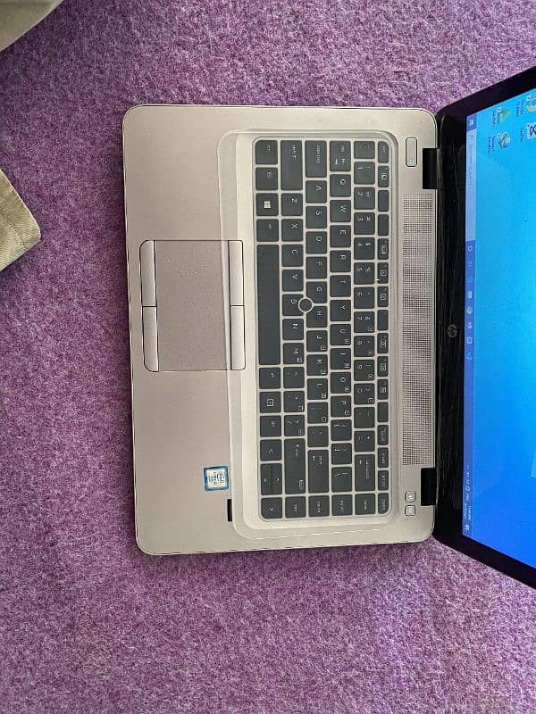 laptop elite book core I 5, 6 gen 1